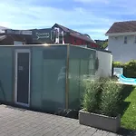 Gaestehaus Sommertal, Eigener Parkplatz, 800m Zum Bodensee, 300m Zur Altstadt 招待所 4*