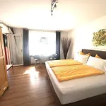 Πανσιόν Gaestehaus Sommertal, Eigener Parkplatz, 800m Zum Bodensee, 300m Zur Altstadt 4*