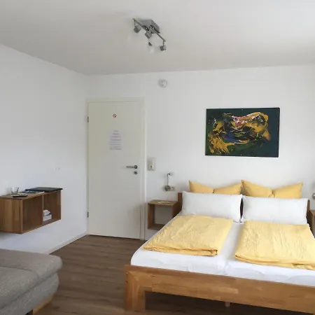 Gaestehaus Sommertal, Eigener Parkplatz, 800m Zum Bodensee, 300m Zur Altstadt Maison d'hôtes Meersburg