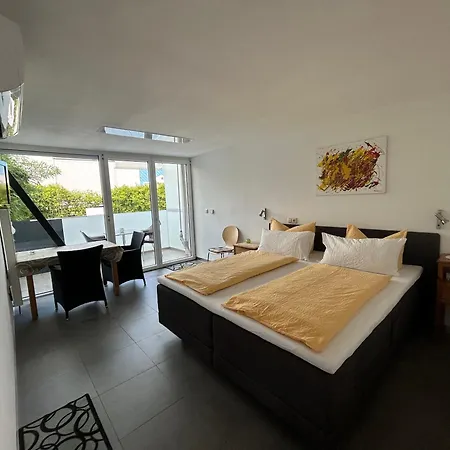 Gaestehaus Sommertal, Eigener Parkplatz, 800m Zum Bodensee, 300m Zur Altstadt Maison d'hôtes