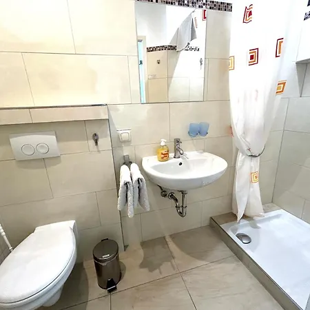 Gaestehaus Sommertal, Eigener Parkplatz, 800m Zum Bodensee, 300m Zur Altstadt Meersburg