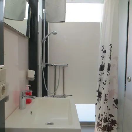 Gaestehaus Sommertal, Eigener Parkplatz, 800m Zum Bodensee, 300m Zur Altstadt 4*