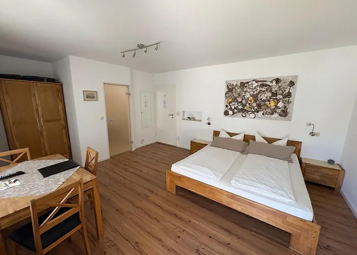 Gaestehaus Sommertal, Eigener Parkplatz, 800m Zum Bodensee, 300m Zur Altstadt 4* Meersburg